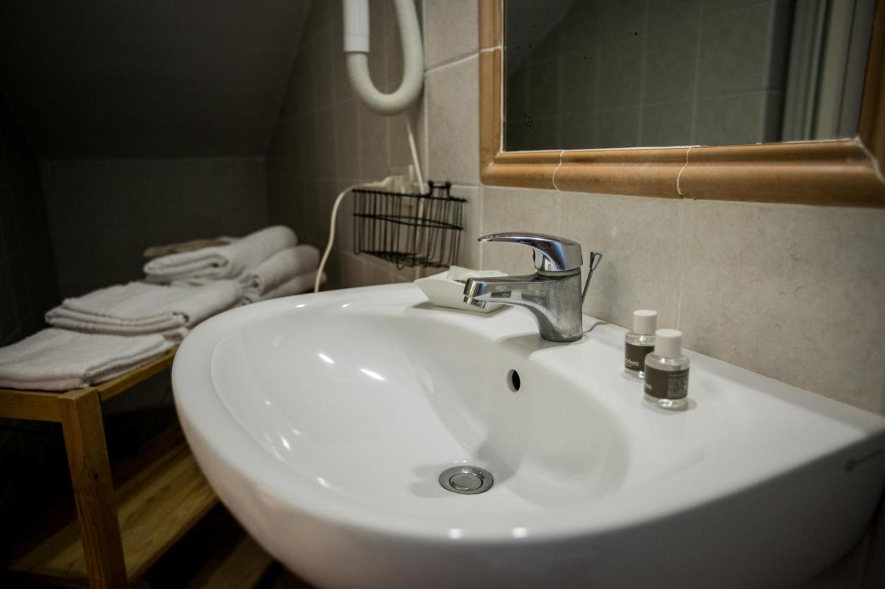 Le Raganelle Hotell Oneglia Eksteriør bilde